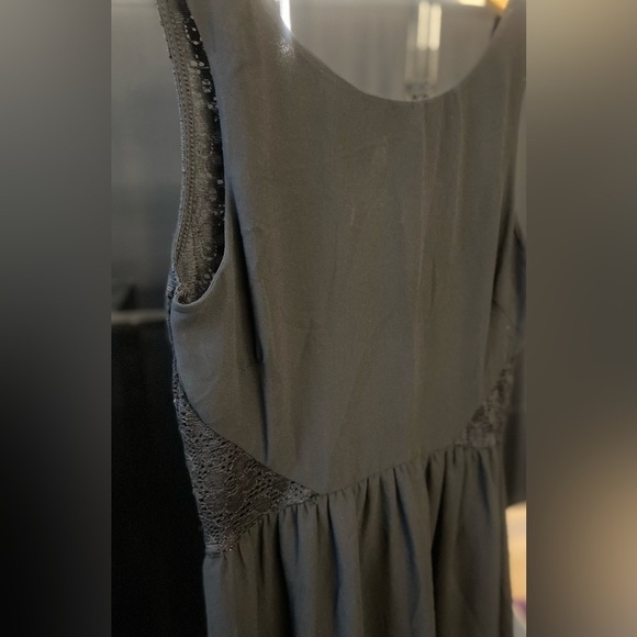 ‼️GUESS black flowy dress‼️ - Picture 6 of 6